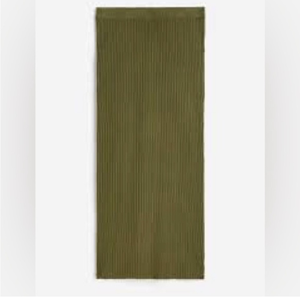 H&M Olive Green Ribbed Midi Skirt M